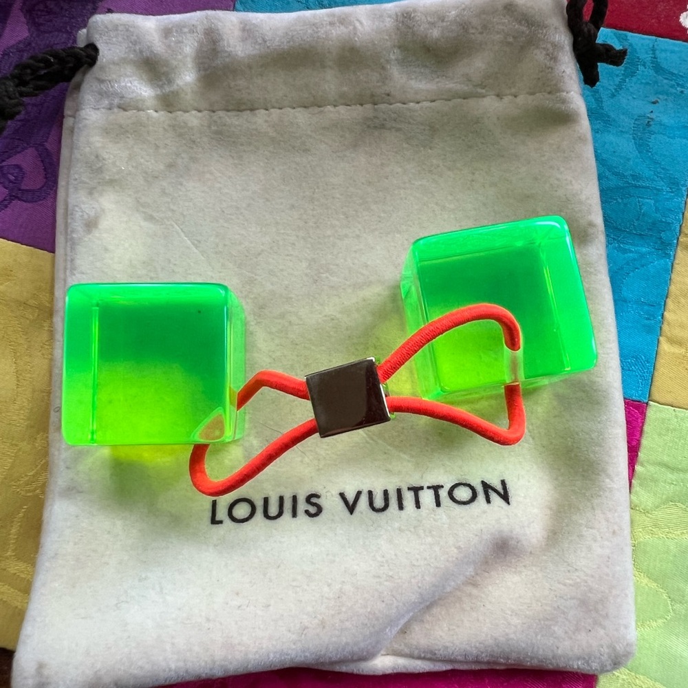 Louis Vuitton Vtg. Cube Hair Tie~ Fluorescent Green - Picture 8 of 8